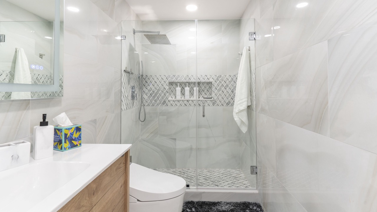 Photo of Bathroom in Coral Way