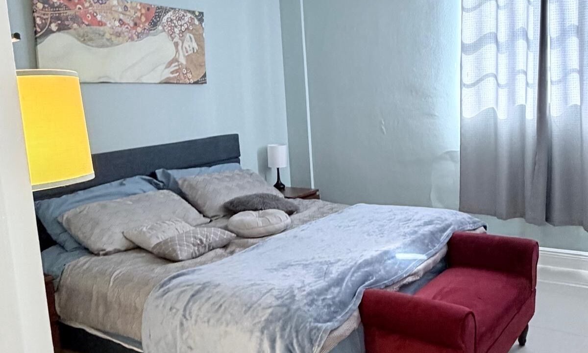 Photo of Bedroom in Hollywood South Central Beach