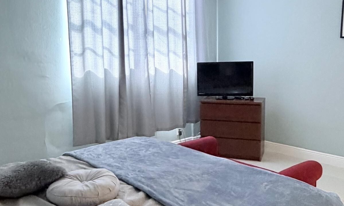 Photo of Bedroom in Hollywood South Central Beach