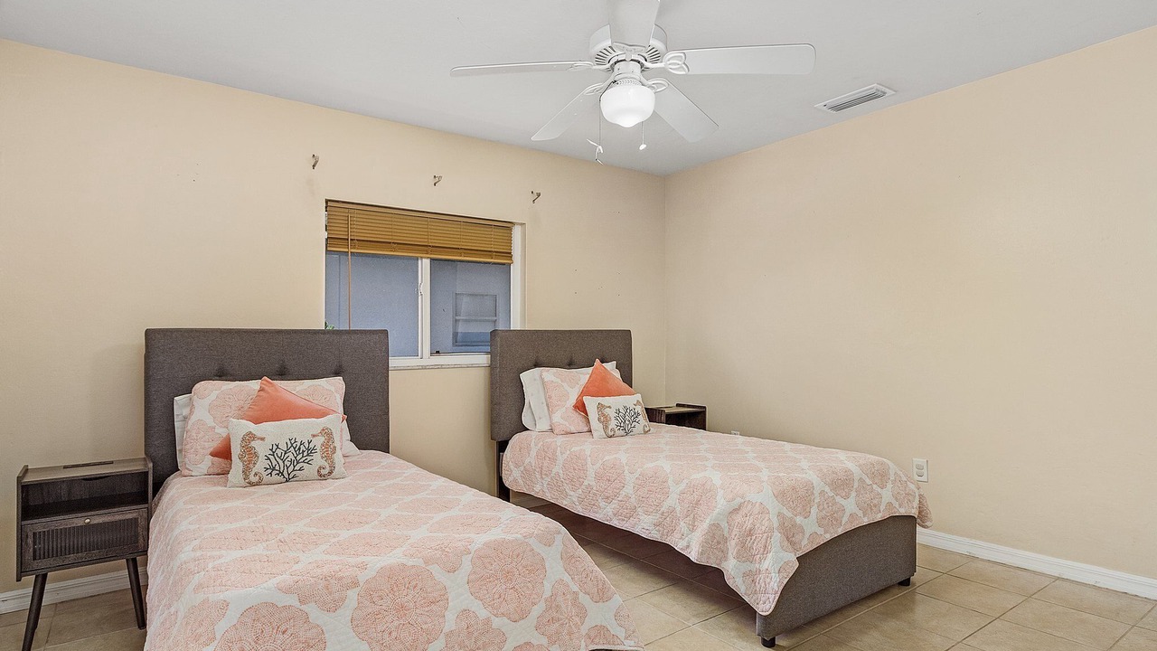 Photo of Bedroom in Pelican