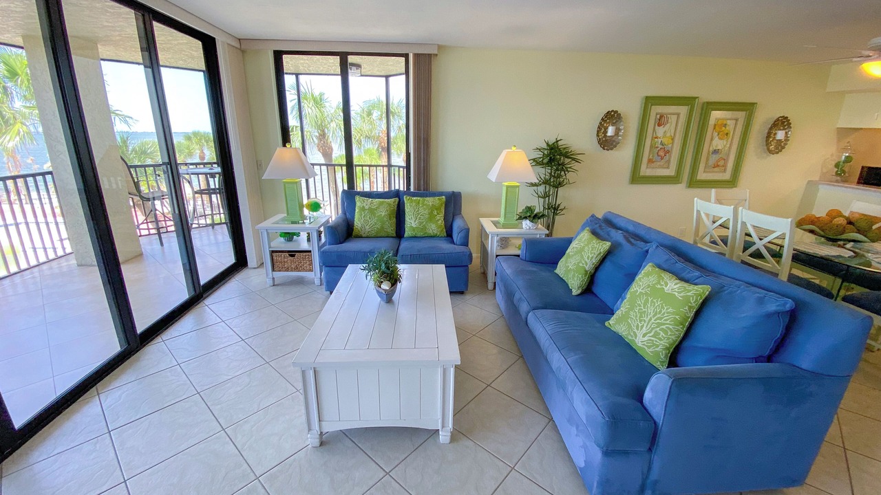 Photo of Livingroom in Punta Rassa