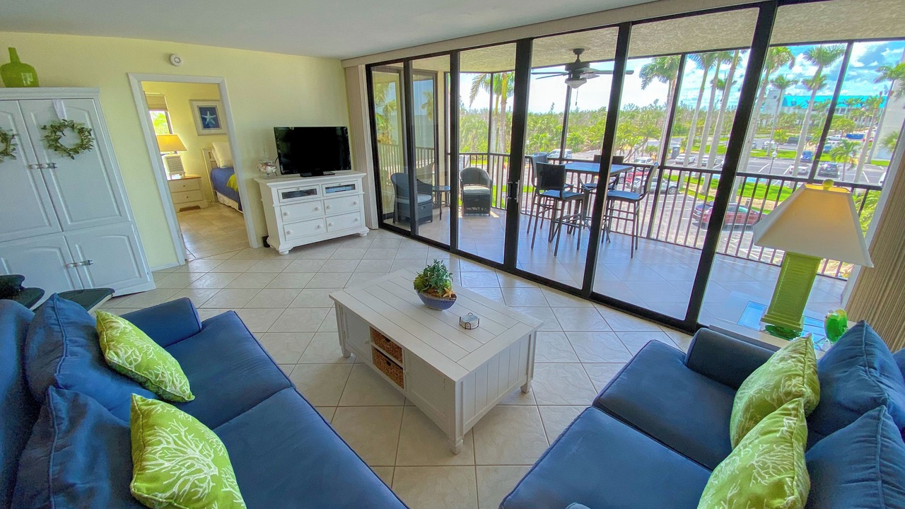 Photo of Livingroom in Punta Rassa