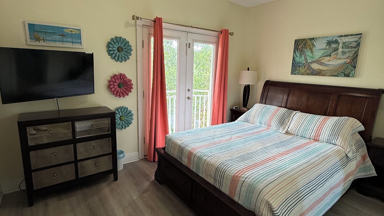 Photo of Bedroom in Bay Esplanade