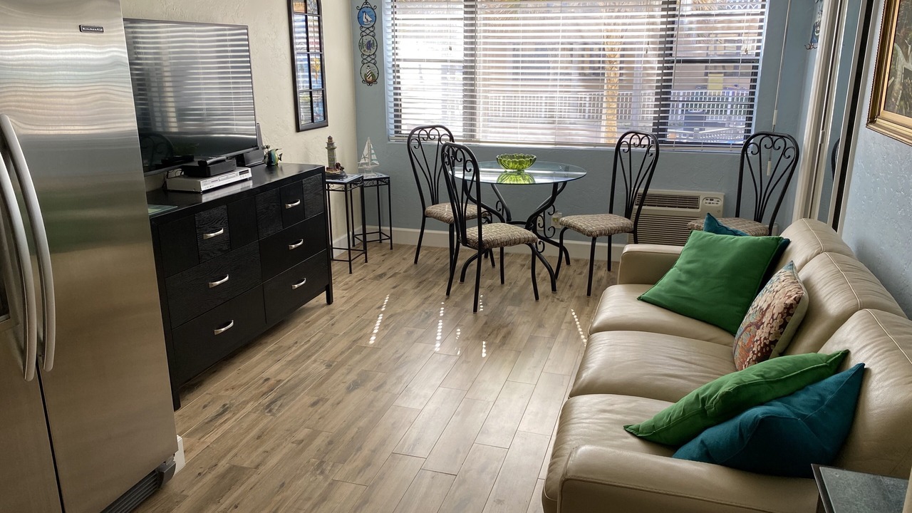 Photo of Livingroom in Hollywood
