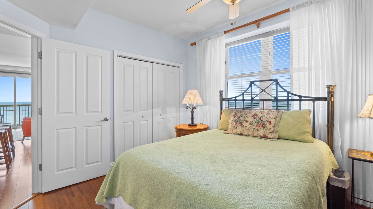 Photo of Bedroom in Miramar Beach