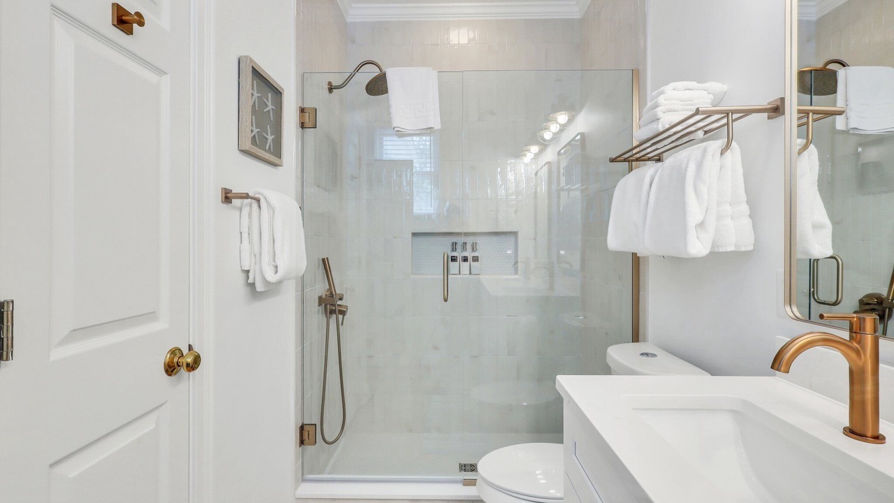 Photo of Bathroom in Saint Simons Island