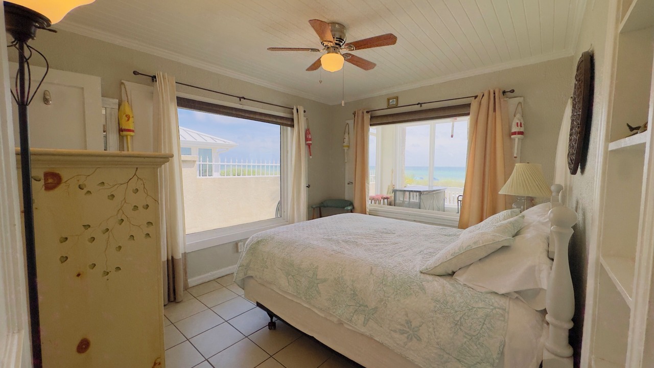 Photo of Bedroom in Bahama Beach