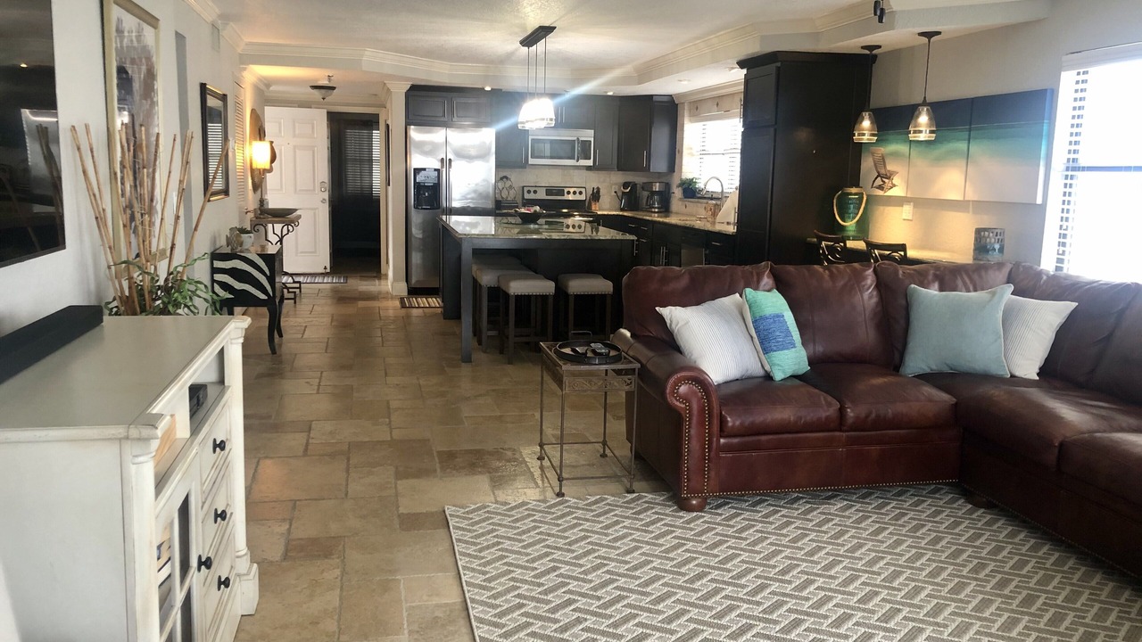Photo of Livingroom in New Smyrna Beach
