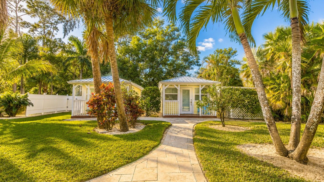 Photo of Outdoor in Jupiter Farms