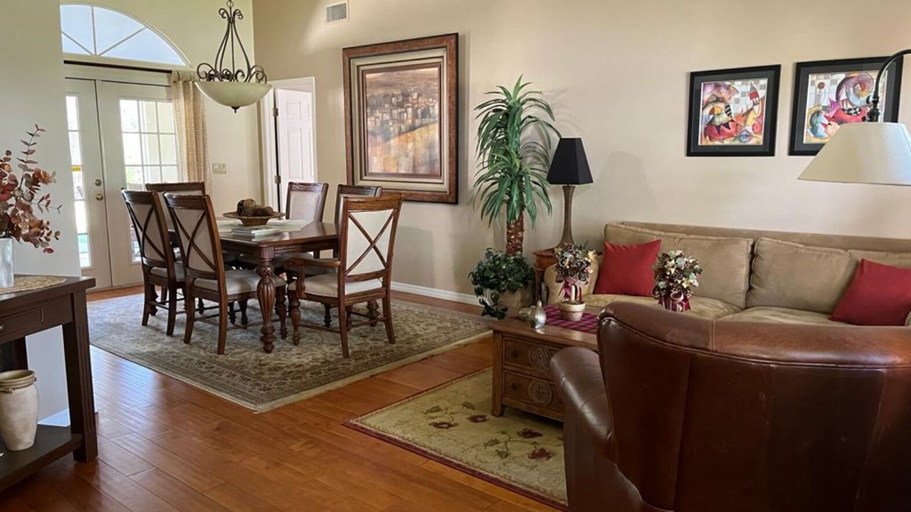 Photo of Livingroom in Palm River Estates