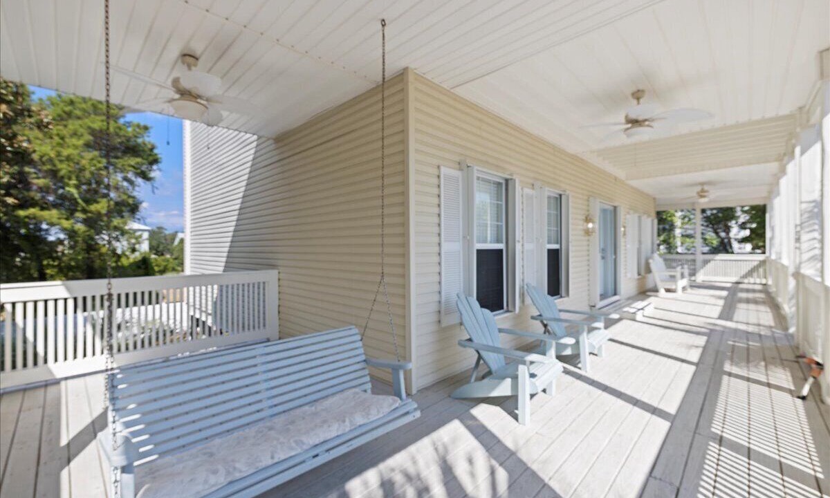 Photo of Patio Balcony in Gulfview Heights