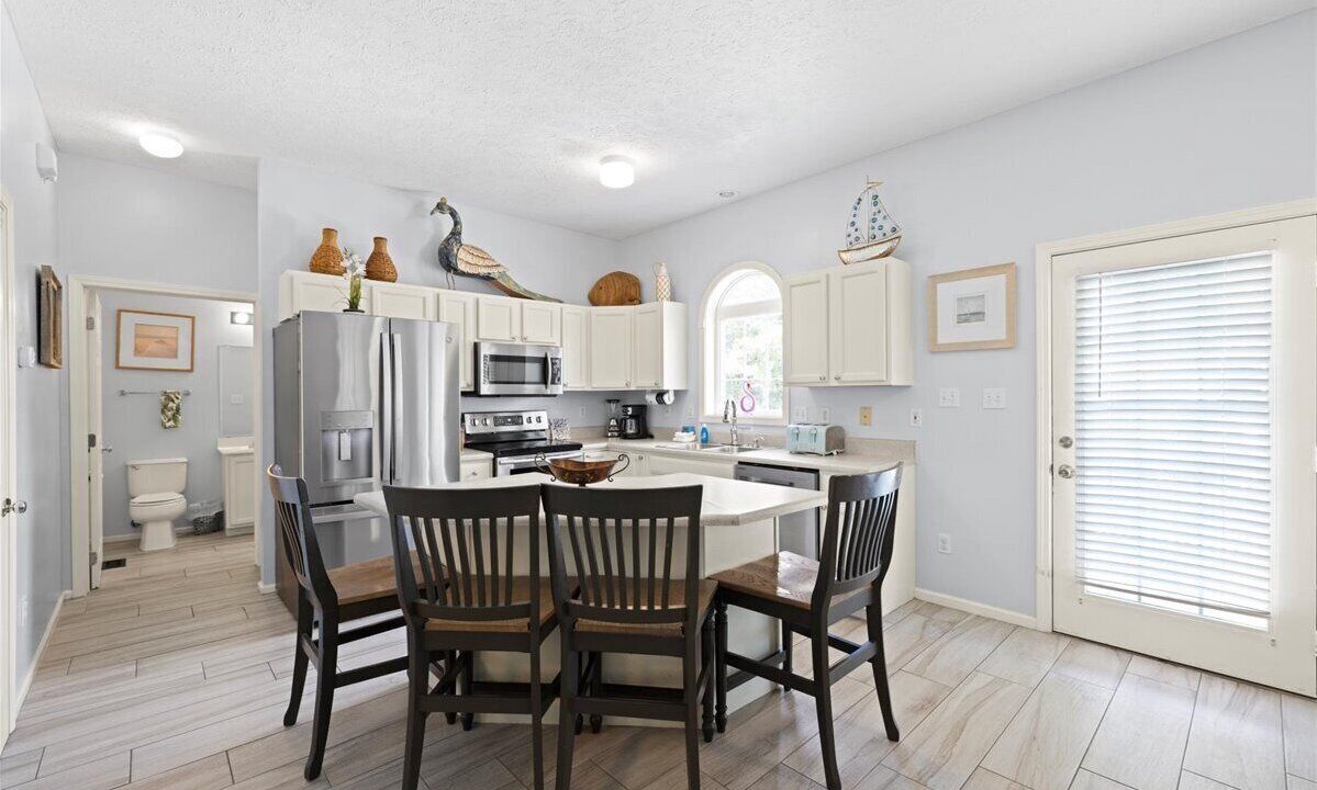 Photo of Kitchen in Gulfview Heights