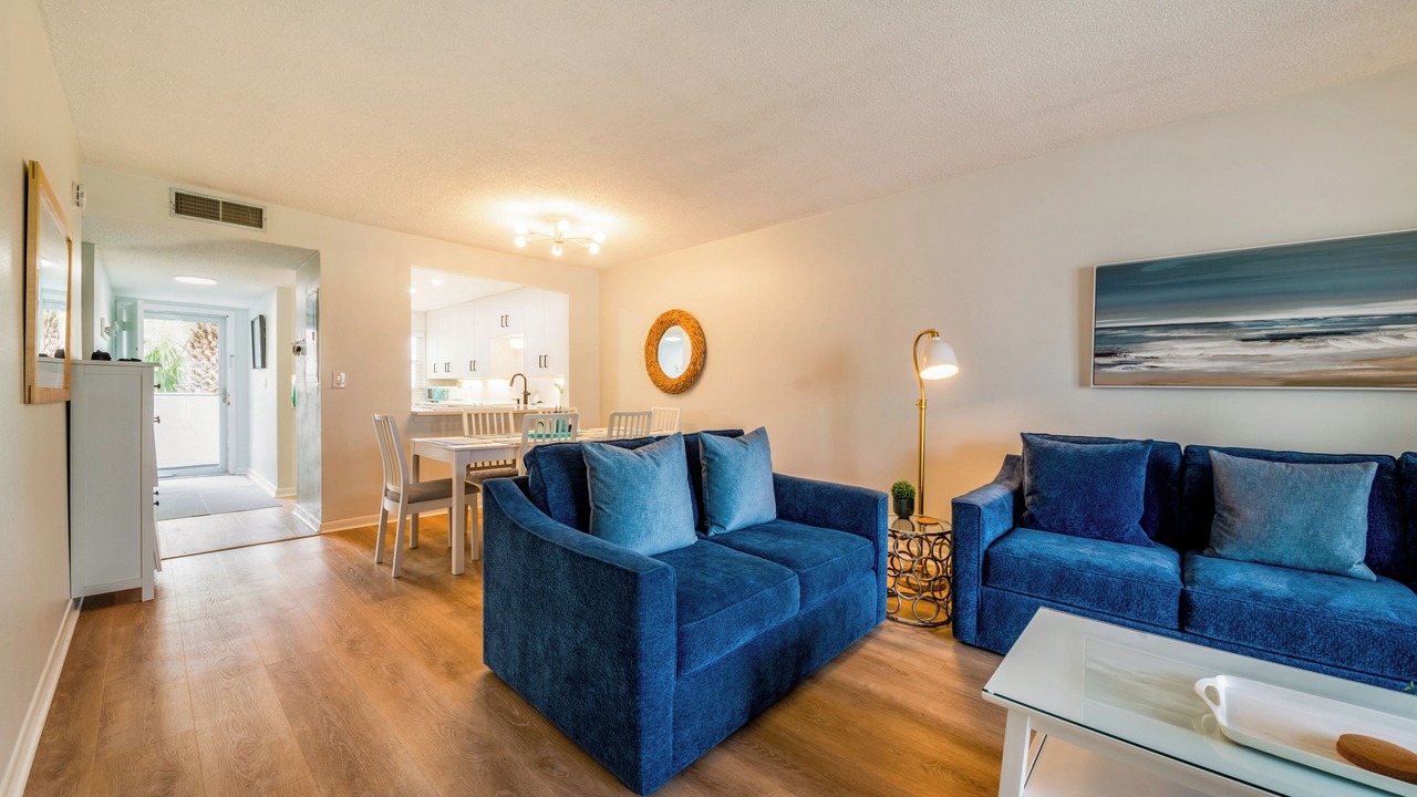 Photo of Livingroom in New Smyrna Beach