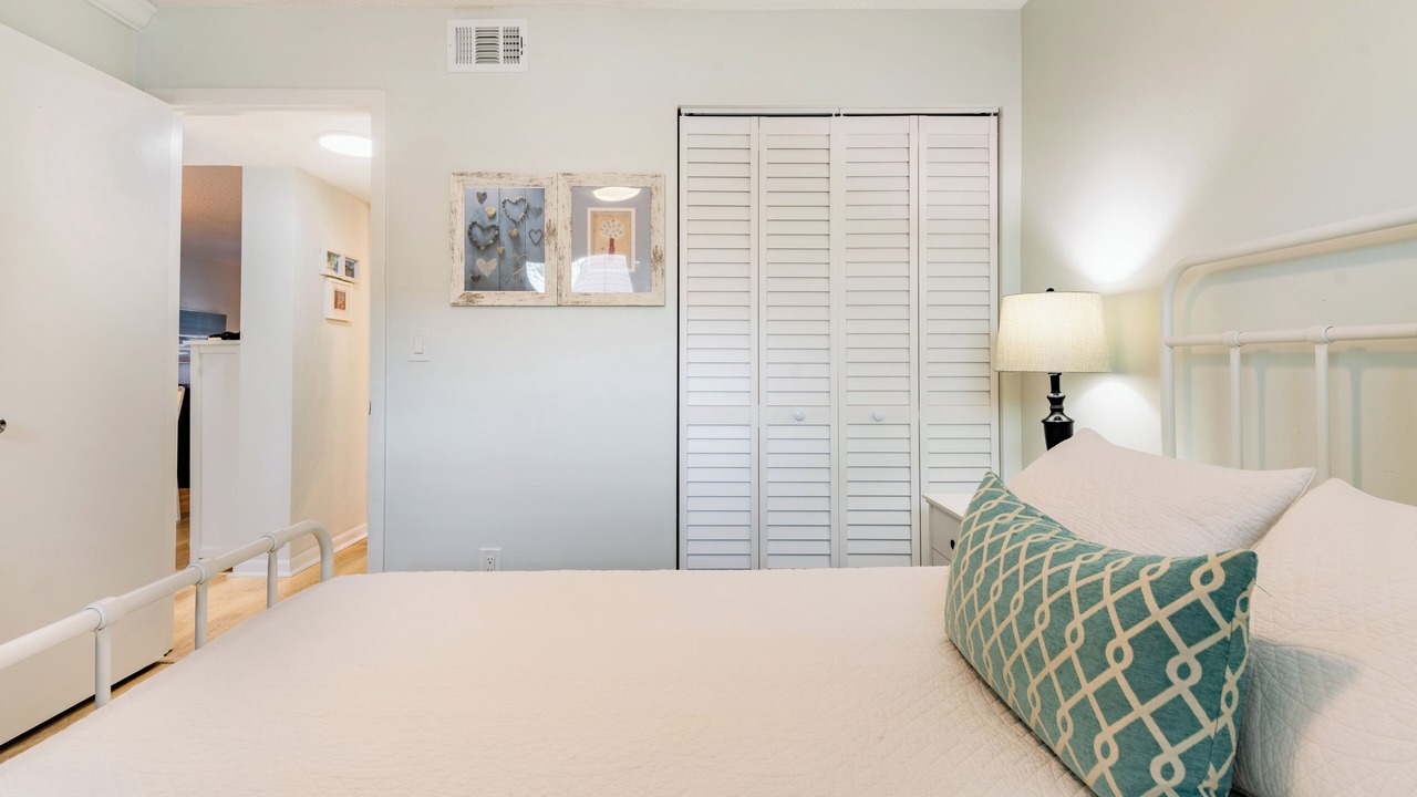 Photo of Bedroom in New Smyrna Beach