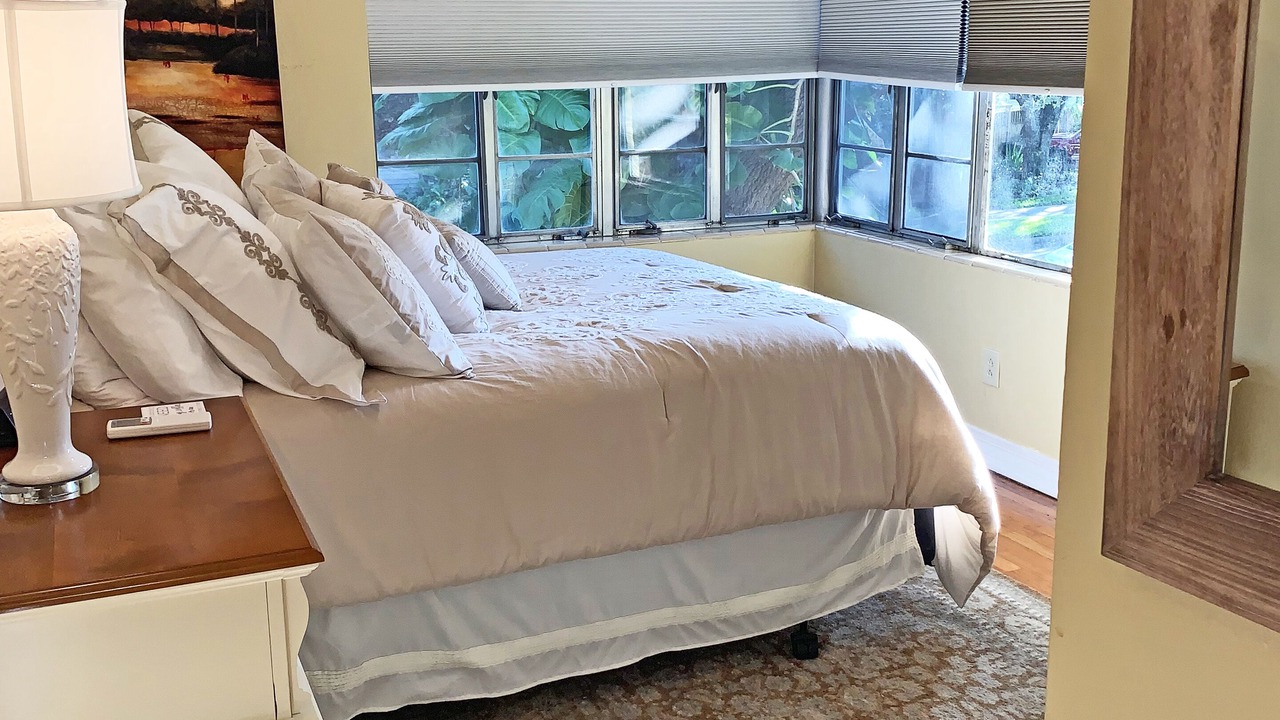 Photo of Bedroom in Historic Hyde Park North