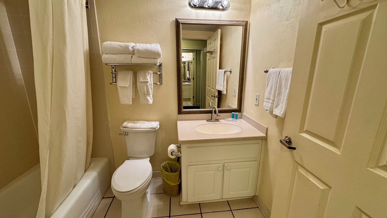 Photo of Bathroom in Ortona Park