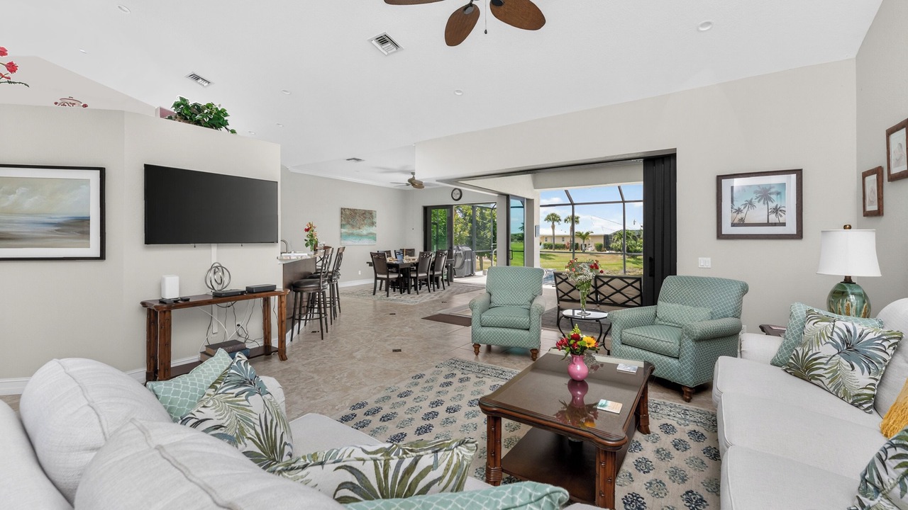 Photo of Livingroom in White Marsh