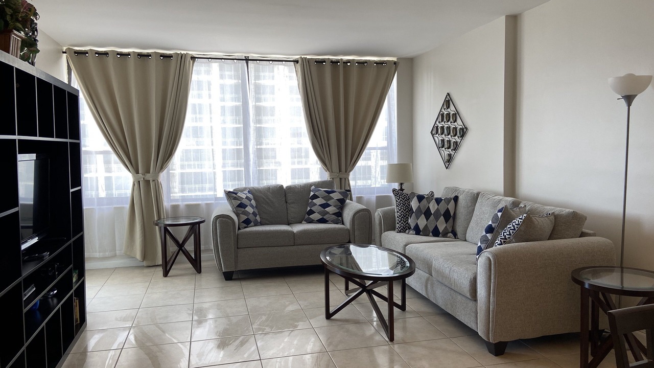 Photo of Livingroom in Hollywood South Central Beach