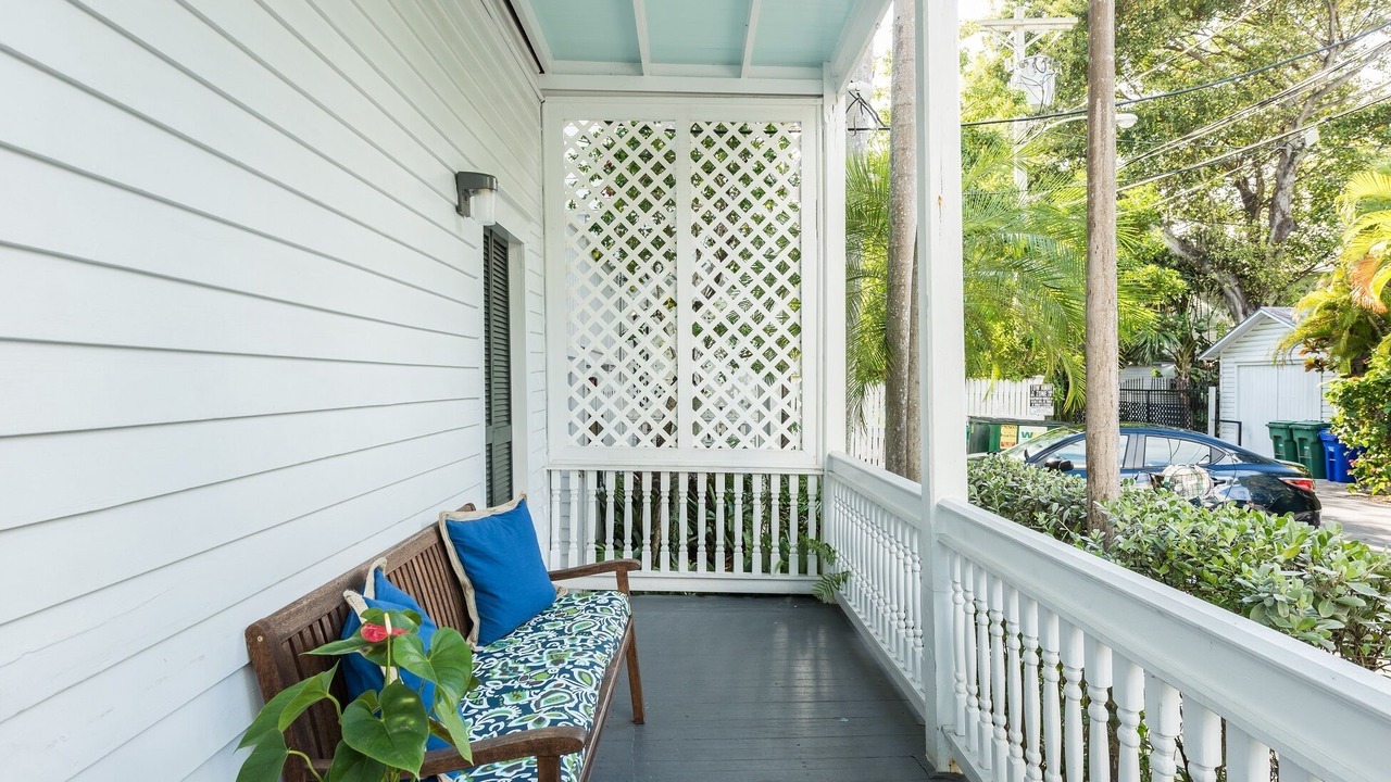 Photo of Patio Balcony in Historic Seaport
