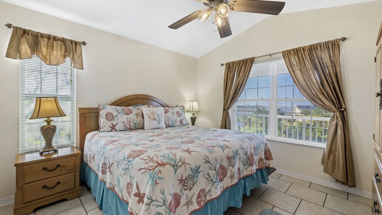 Photo of Bedroom in Cedar Key