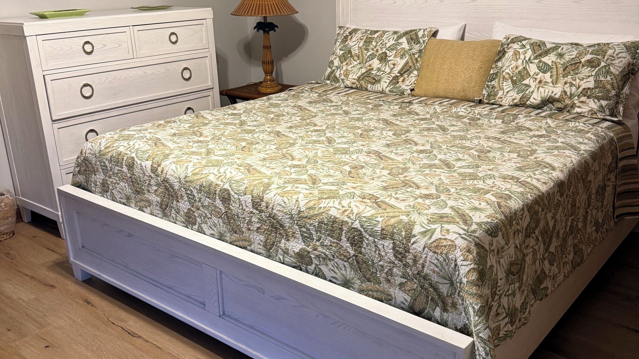 Photo of Bedroom in Crescent Beach