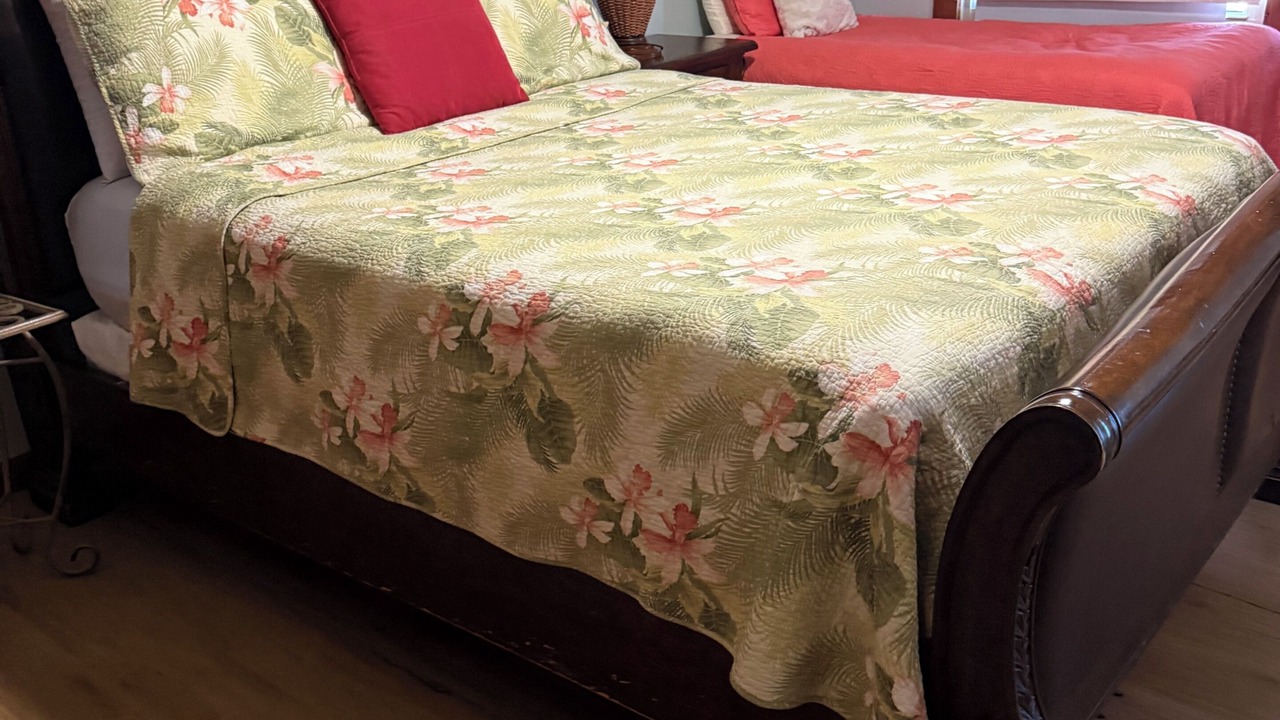 Photo of Bedroom in Crescent Beach