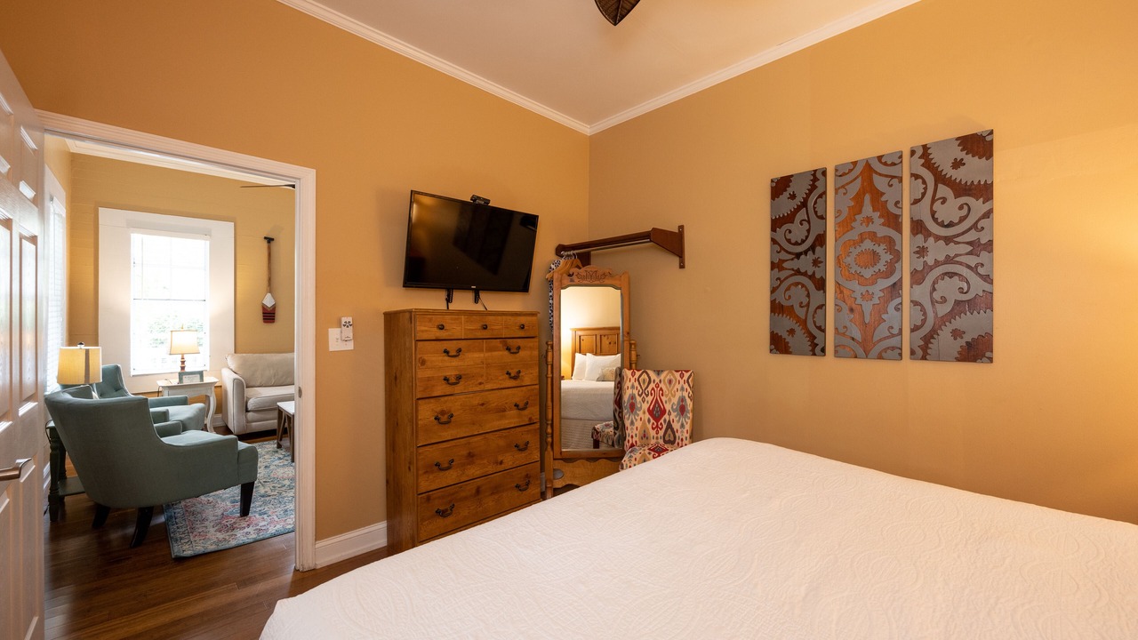 Photo of Bedroom in Historic Seaport
