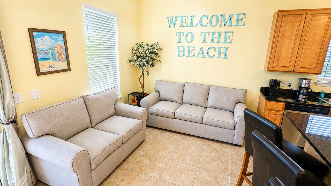 Photo of Livingroom in Crescent Beach