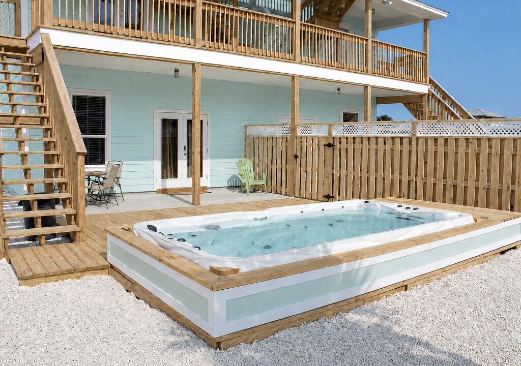 Photo of Patio Balcony in Crescent Beach