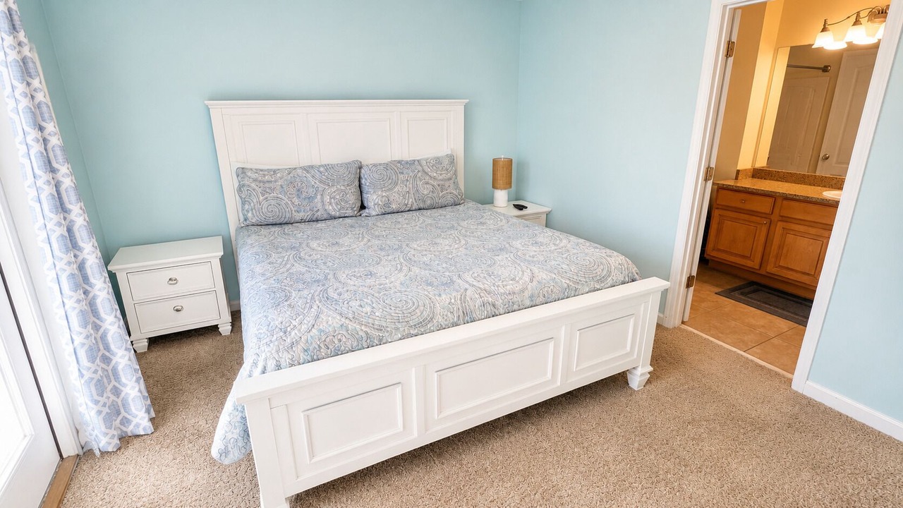 Photo of Bedroom in Crescent Beach