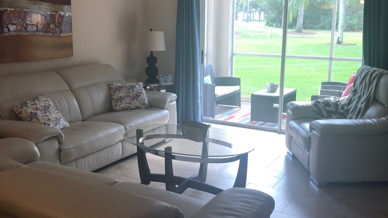 Photo of Livingroom in Tara Golf and Country Club