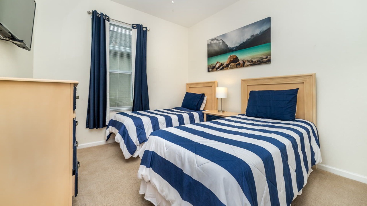 Photo of Bedroom in Windsor Palms