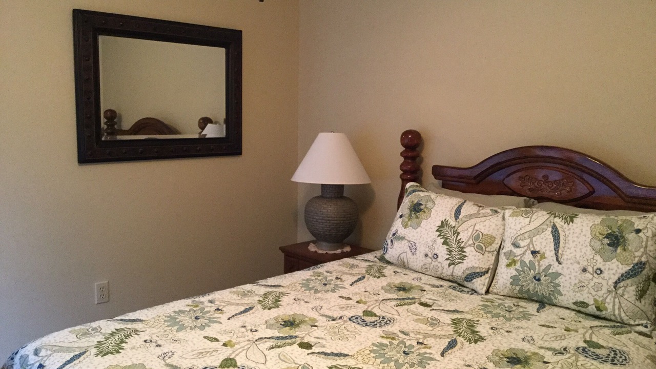 Photo of Bedroom in Dunnellon