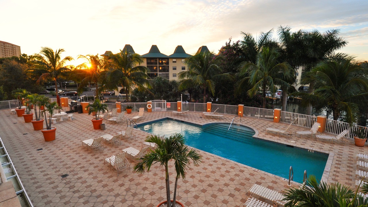 Photo of Outdoor in Vanderbilt Beach