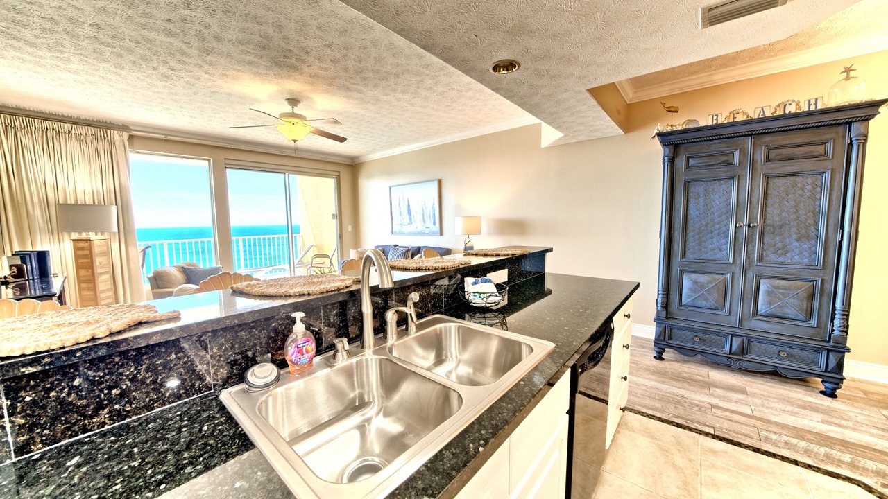 Photo of Kitchen in Lower Grand Lagoon