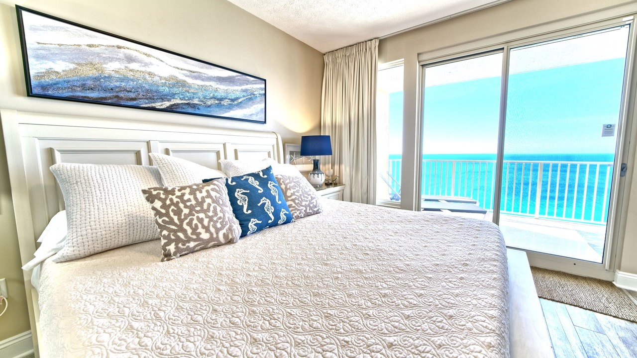 Photo of Patio Balcony in Lower Grand Lagoon