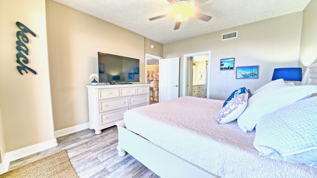 Photo of Bedroom in Lower Grand Lagoon