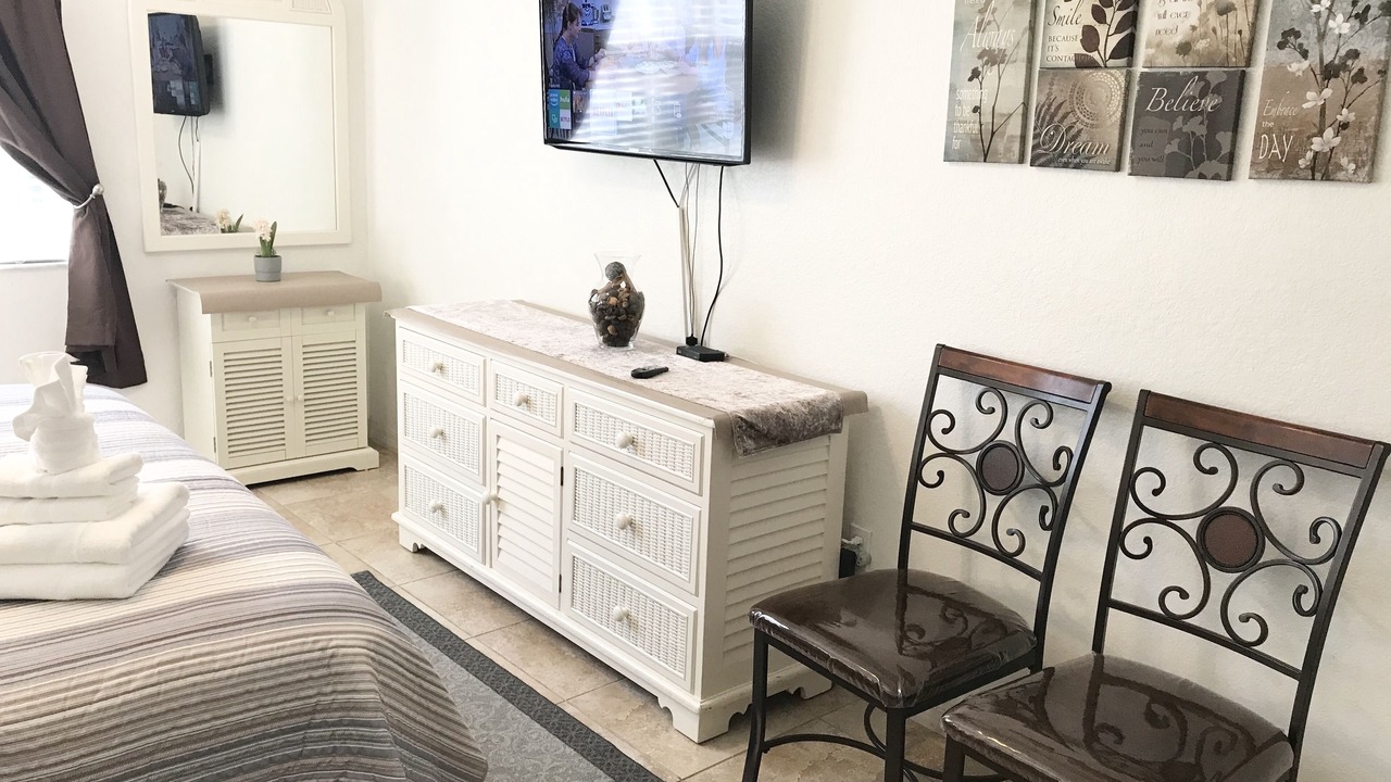Photo of Bedroom in Venetian Bay Villages
