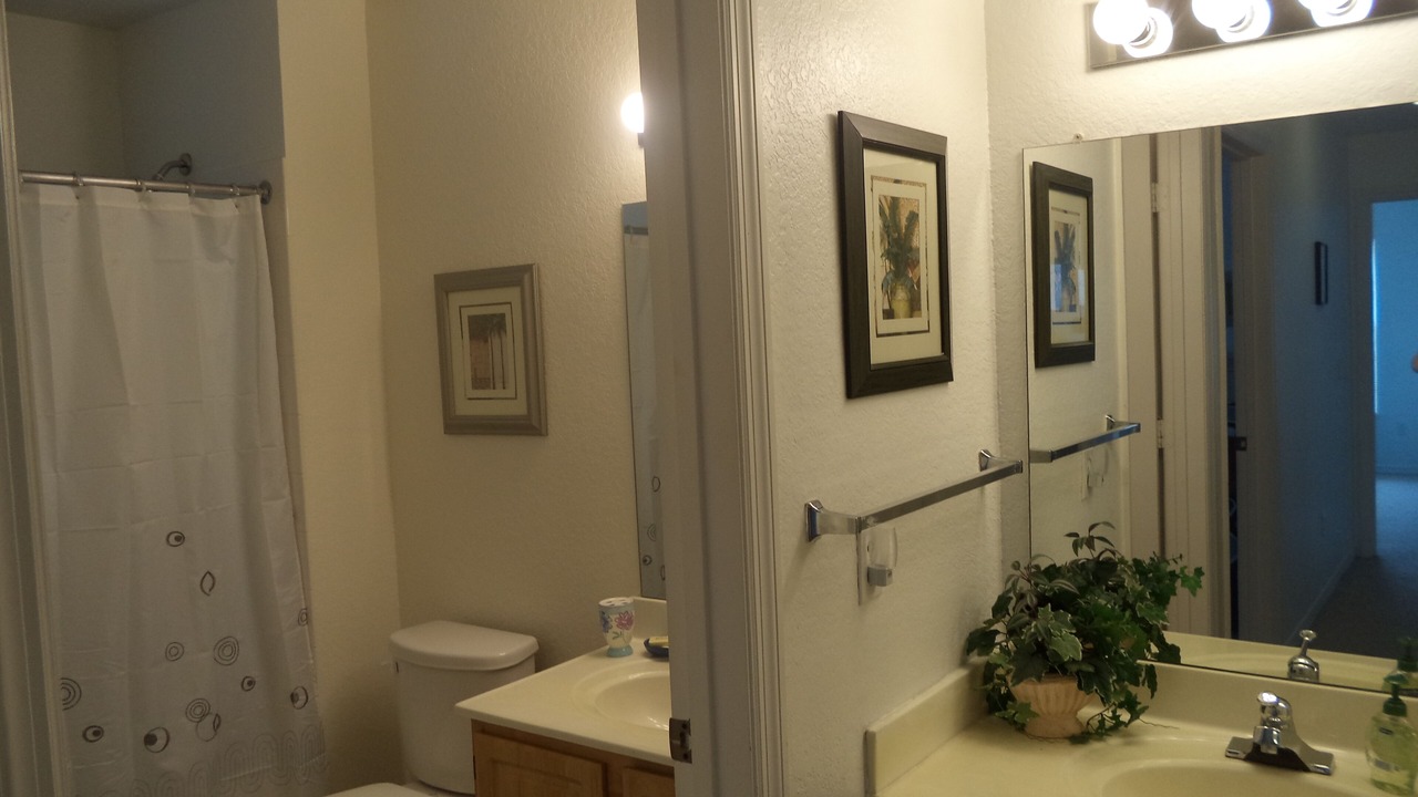 Photo of Bathroom in Venetian Bay Villages