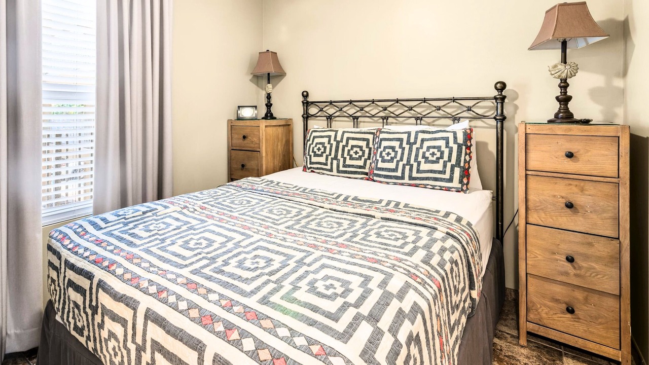 Photo of Bedroom in Scenic Gulf Drive