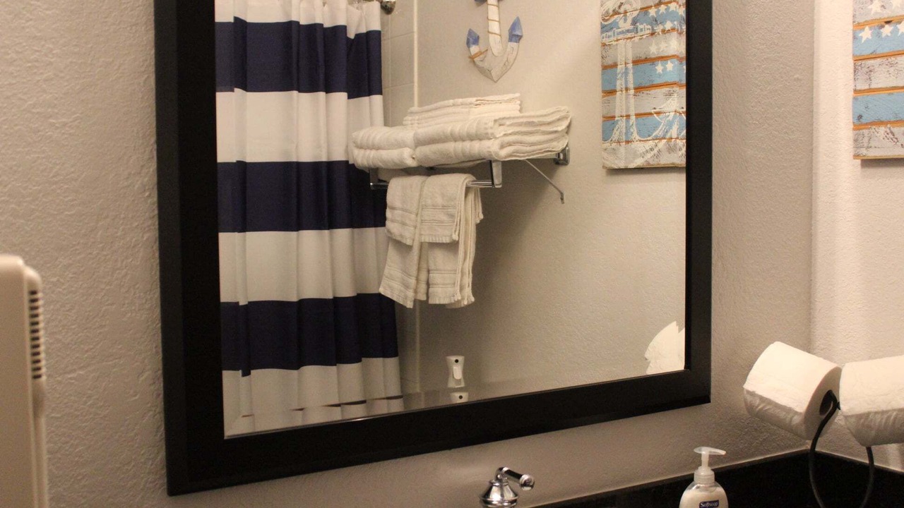 Photo of Bathroom in Ruskin