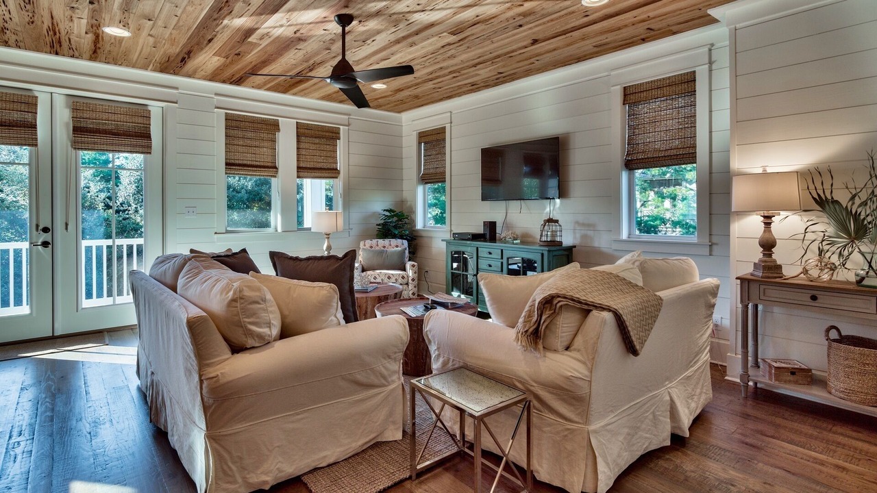 Photo of Bedroom in Seacrest Beach