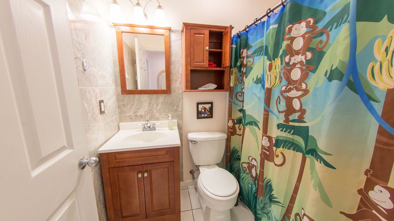 Photo of Bathroom in Truman Annex