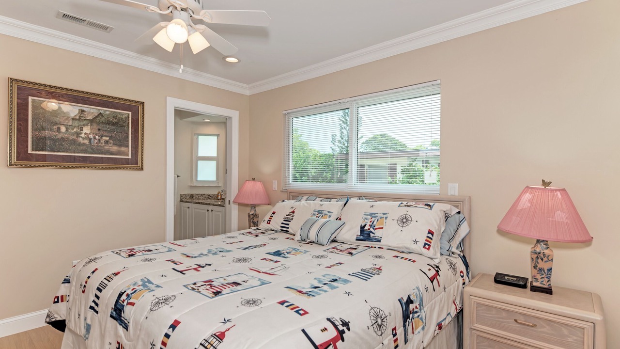 Photo of Bedroom in Venice Gardens