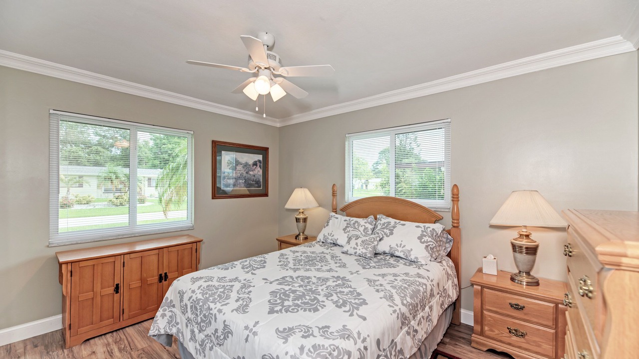 Photo of Bedroom in Venice Gardens