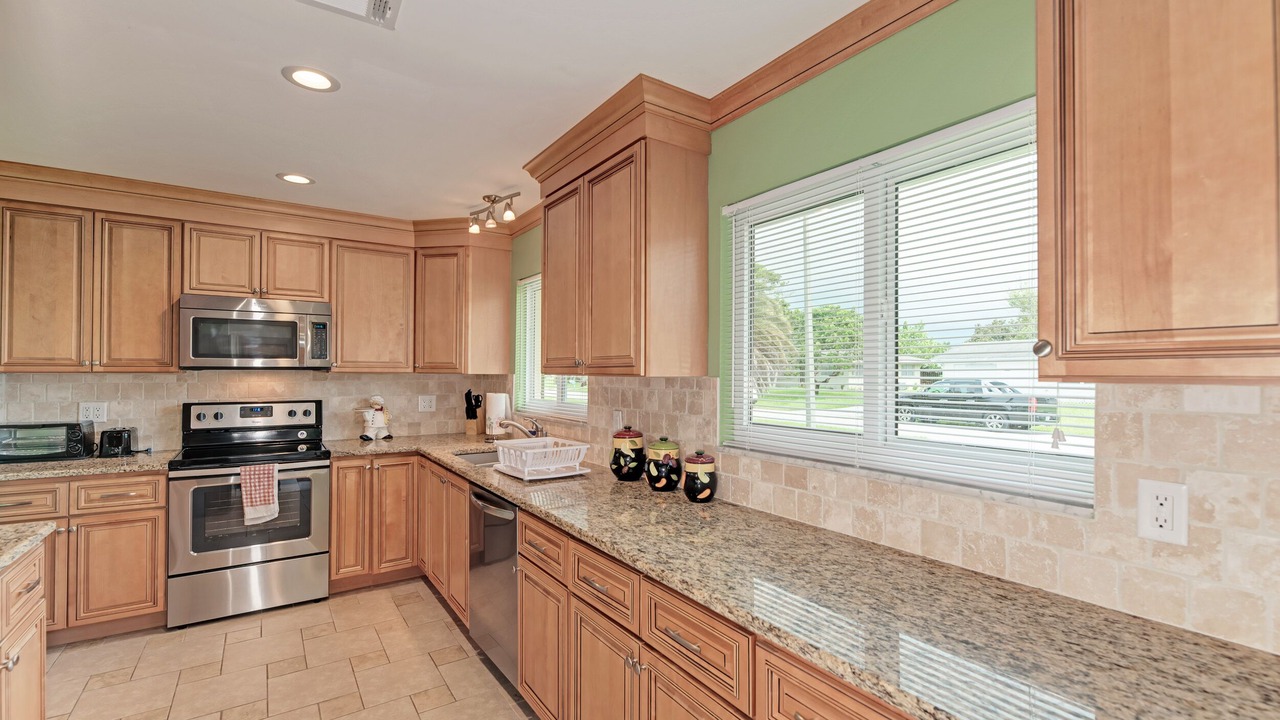 Photo of Kitchen in Venice Gardens