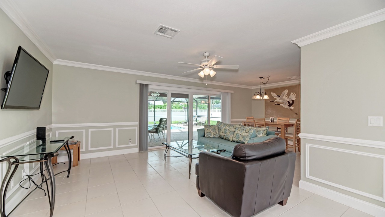 Photo of Livingroom in Venice Gardens