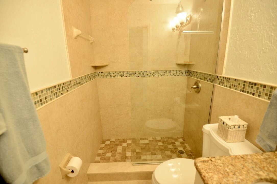 Photo of Bathroom in Marathon