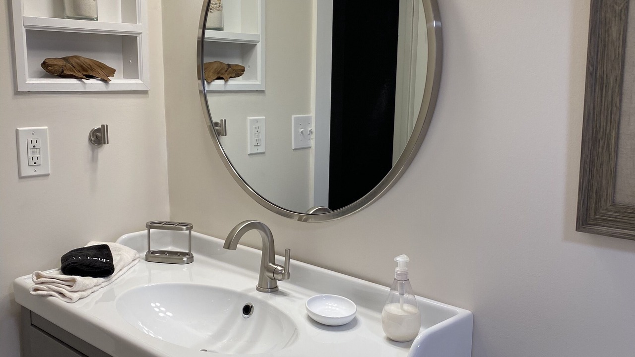Photo of Bathroom in Biltmore Beach