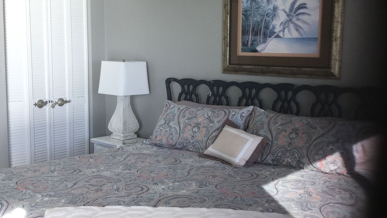 Photo of Bedroom in Biltmore Beach